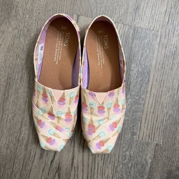 Toms, Size 6, Classic Alpargata with Ice Cream Print - Picture 2 of 3